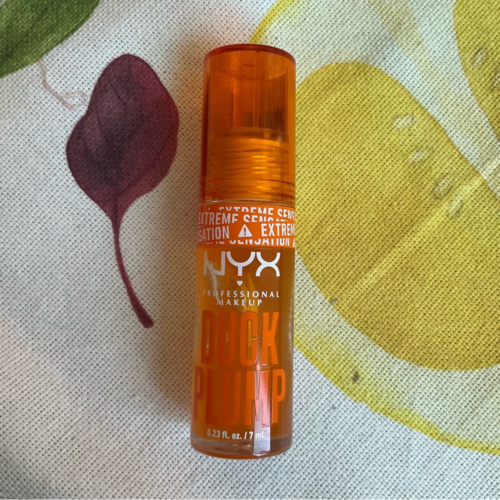 DUCK PLUMP HIGH PIGMENT PLUMPING LIP GLOSS